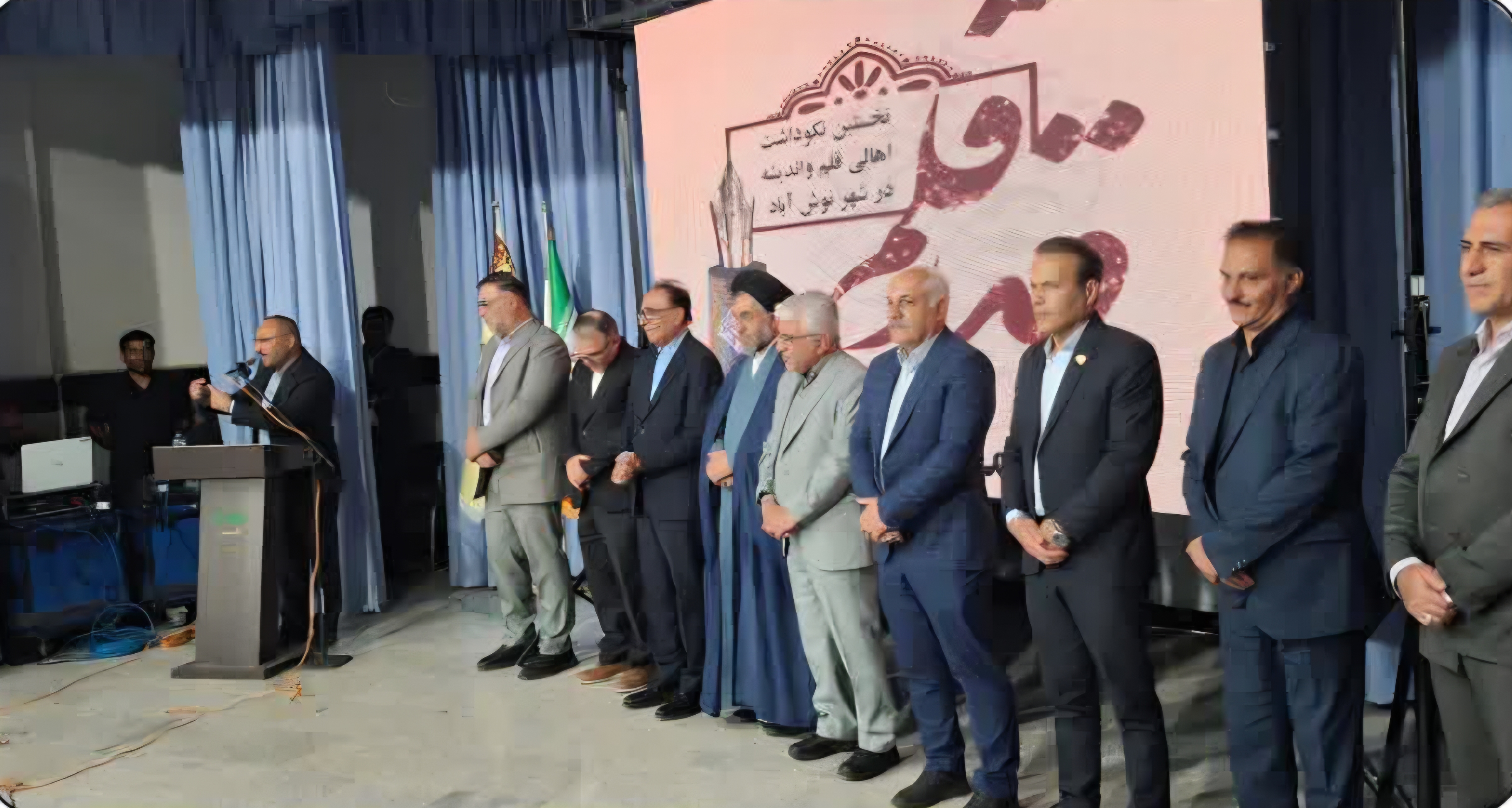 نوش‌آباد میزبان آیین باشکوه نکوداشت «قدر قلم»