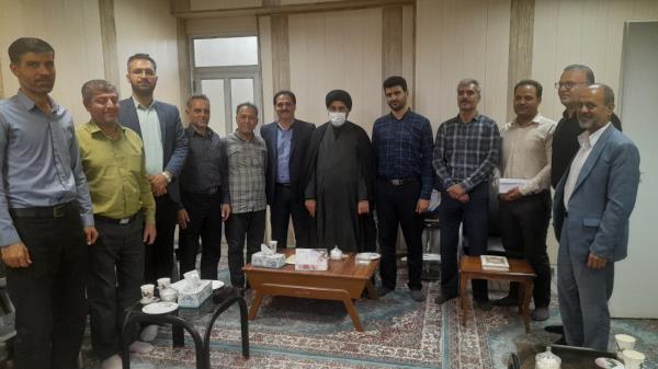 کار در شهرداری و شورای شهر عبادت است